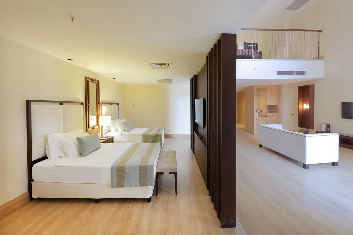 Prestige Suit – Jakuzili · giyinme alanlı